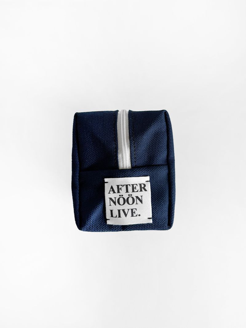 Afternoonlive Square Pouch (Deep Navy)