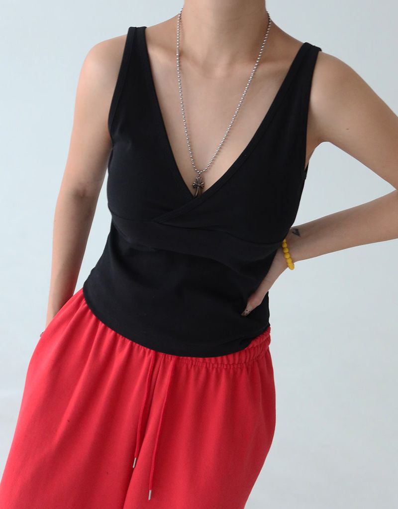 V-neck wrap sleeveless sleeveless shirt
