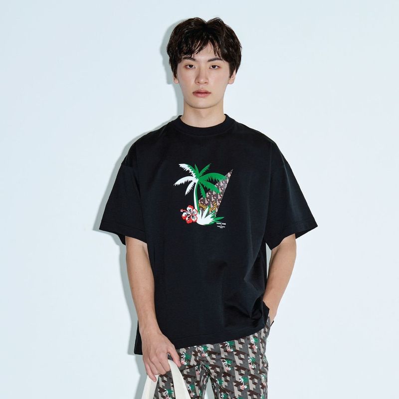 BLACK COCONUT TREE TSHIRT