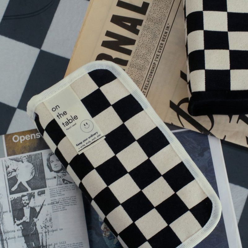 Be on :D(ビーオンディー)の「On the table pen case (checkerboard)(Smartphone Accessories)」