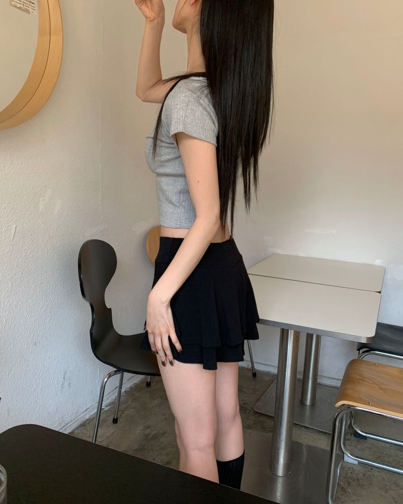 Low cancan skirt