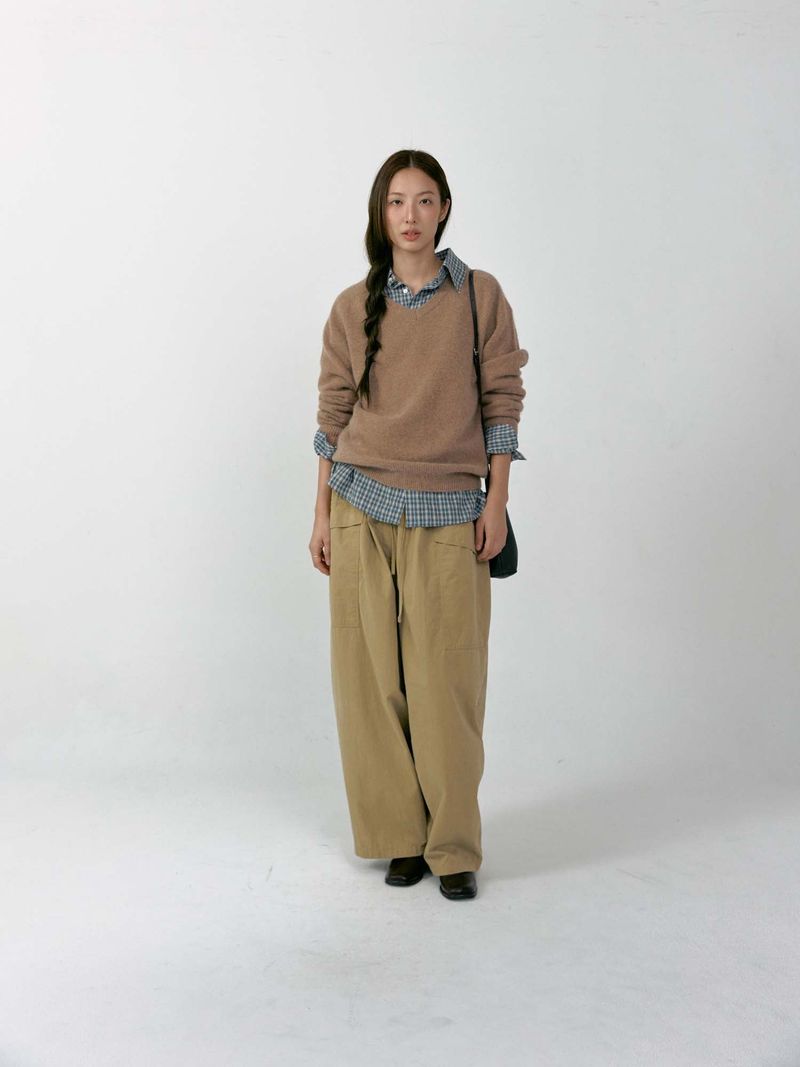 Raccoon Blend V-neck Knit (Camel)
