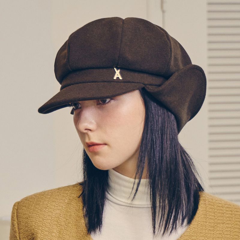 VARZAR（バザール）の「VA スタッドフライニューボーイキャップ / Brown（帽子）」