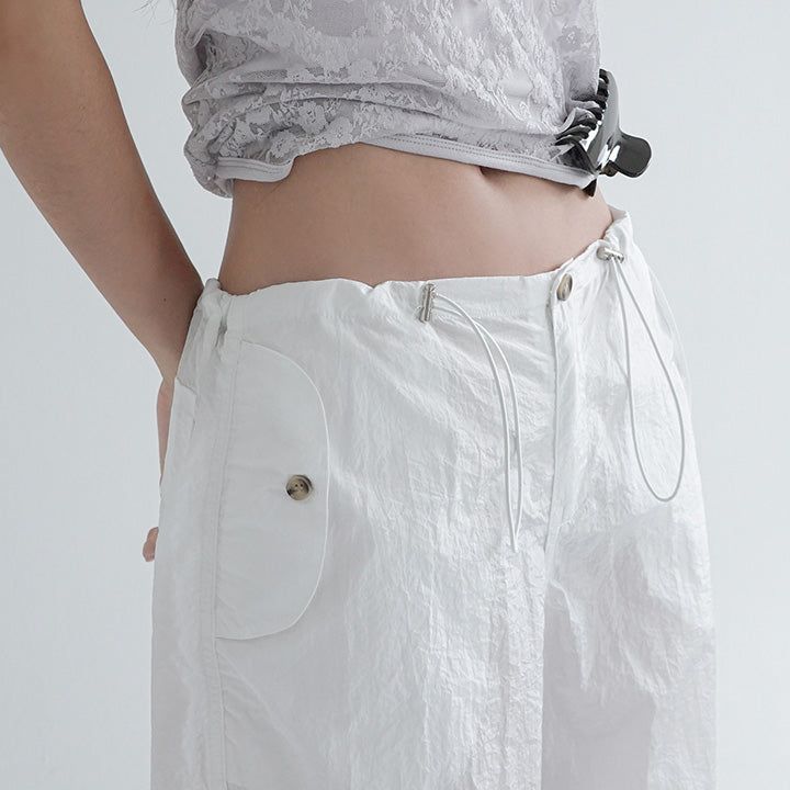 blitti（ブリッティ）の「[Karant] Satin Nylon String Parachute Pants - 2 Colors（Pants）」