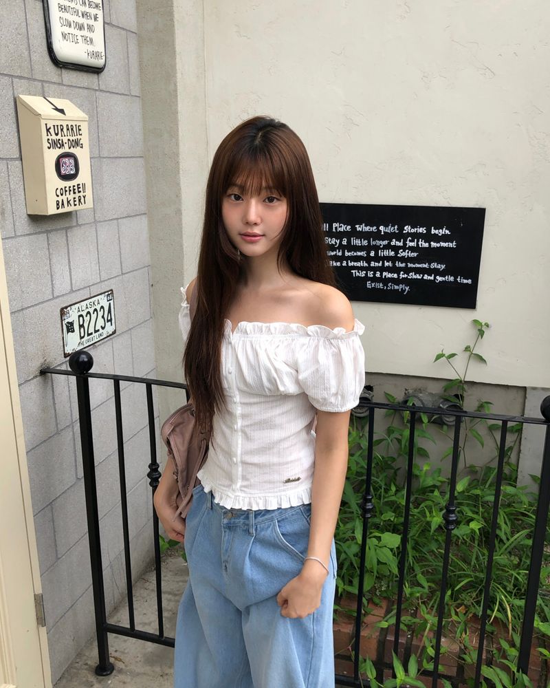 [ORIGINAL] Dana Ruffle-Button Blouse