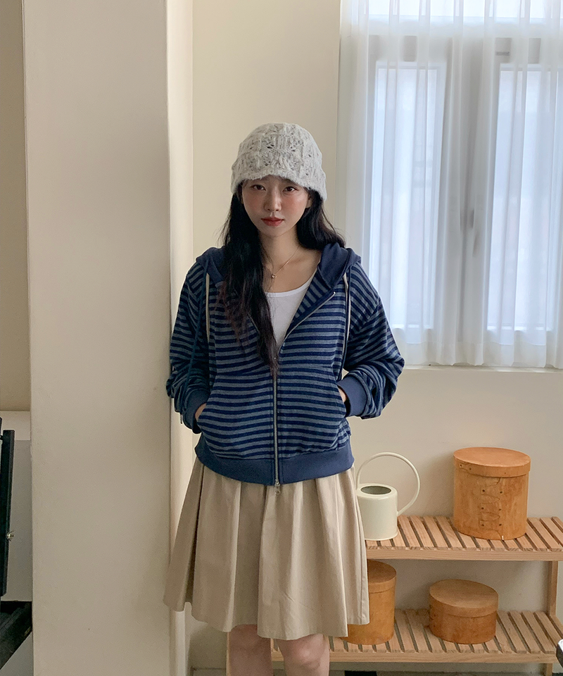 Holic Dangora Knitwear Hooded Zip-Up