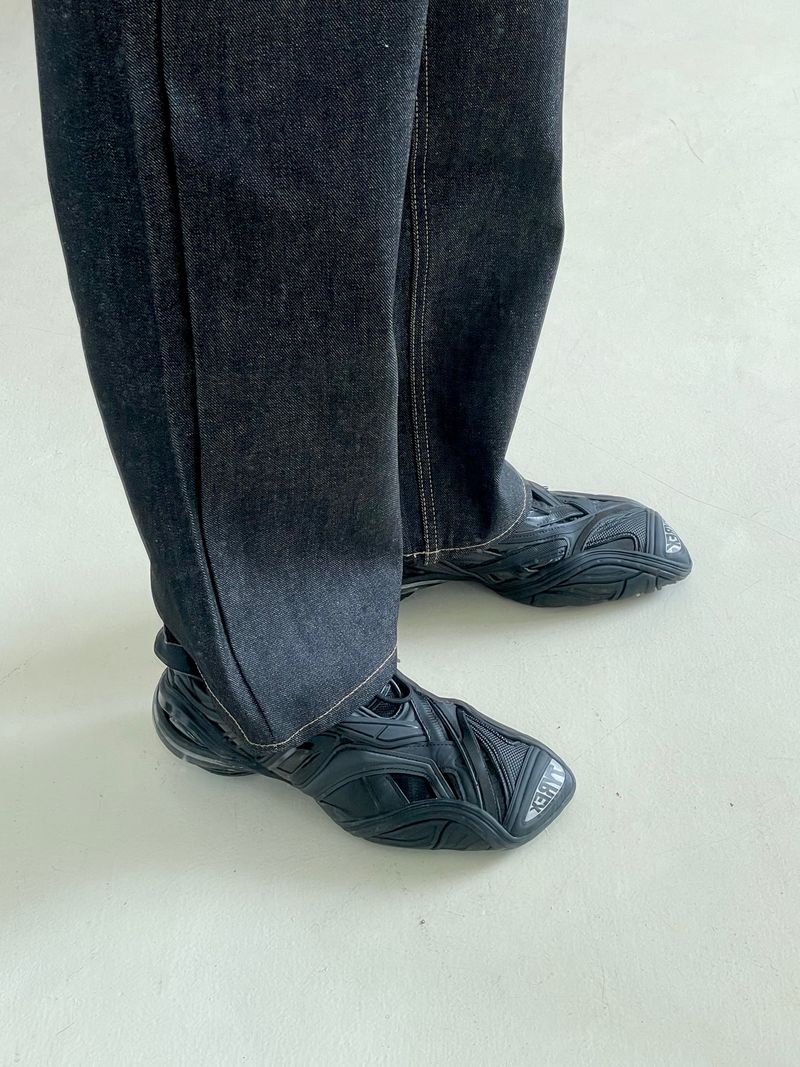 Angelina wide jeans