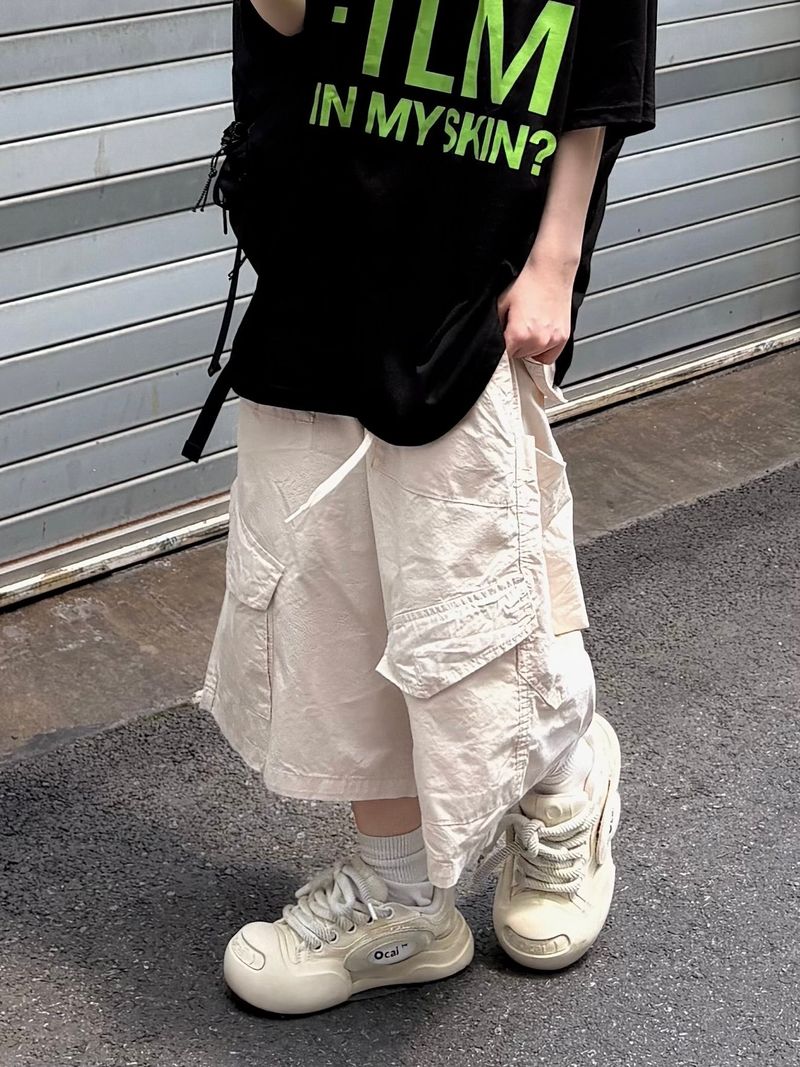 feather cargo bermuda pants