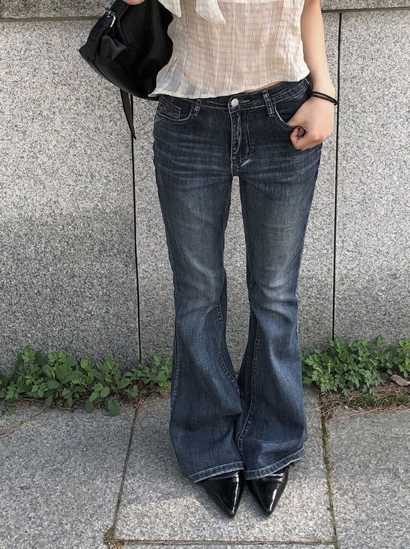 anyonemore（エニーワンモアー）の「マーリンウォッシュ加工デニムブーツカットパンツ（パンツ）」