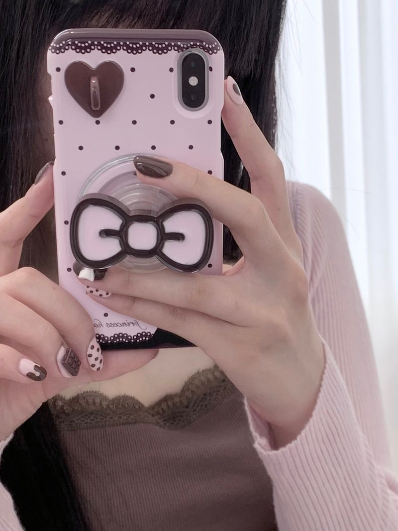 princess house(プリンセス ハウス)の「strawberry chocolate phone case - cardhard(Smartphone Accessories)」