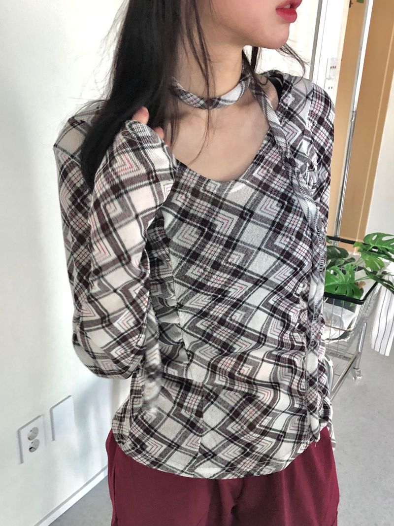 Velia T