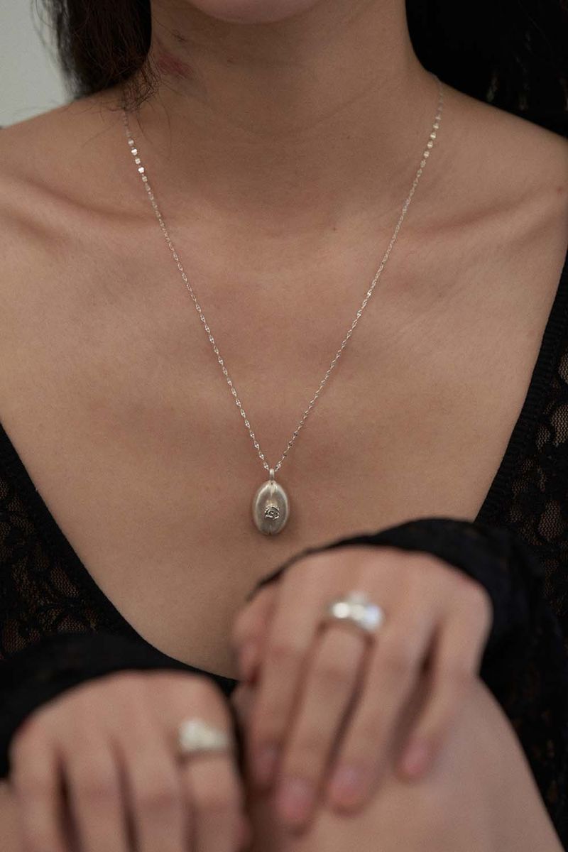 edum（イドゥム）の「Thorns.9（Accessories）」