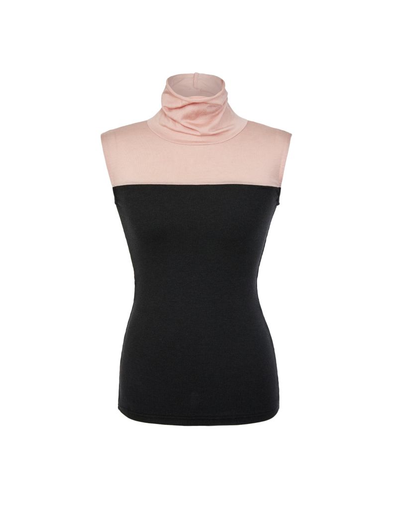 Innermuseum（インナーミュージアム）の「Two-tone Turtleneck Top (BLACKPINK)（Tops）」