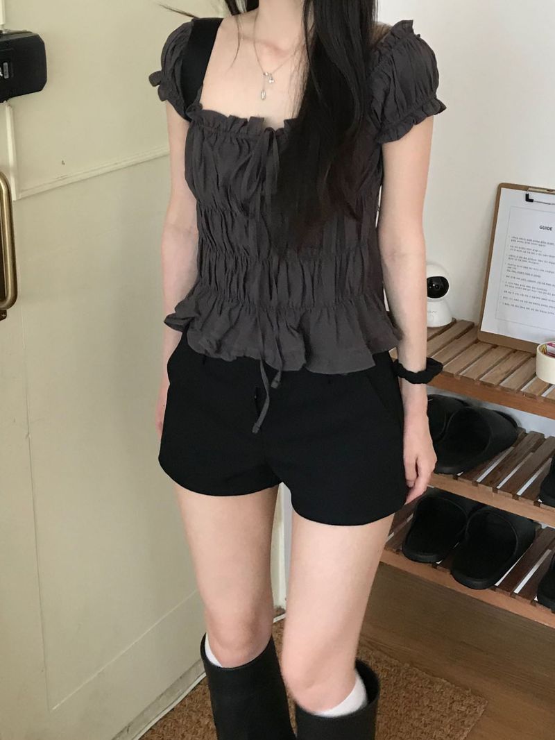 Betty Shirring Blouse (2 colors)
