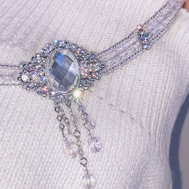 Elsa crystal choker