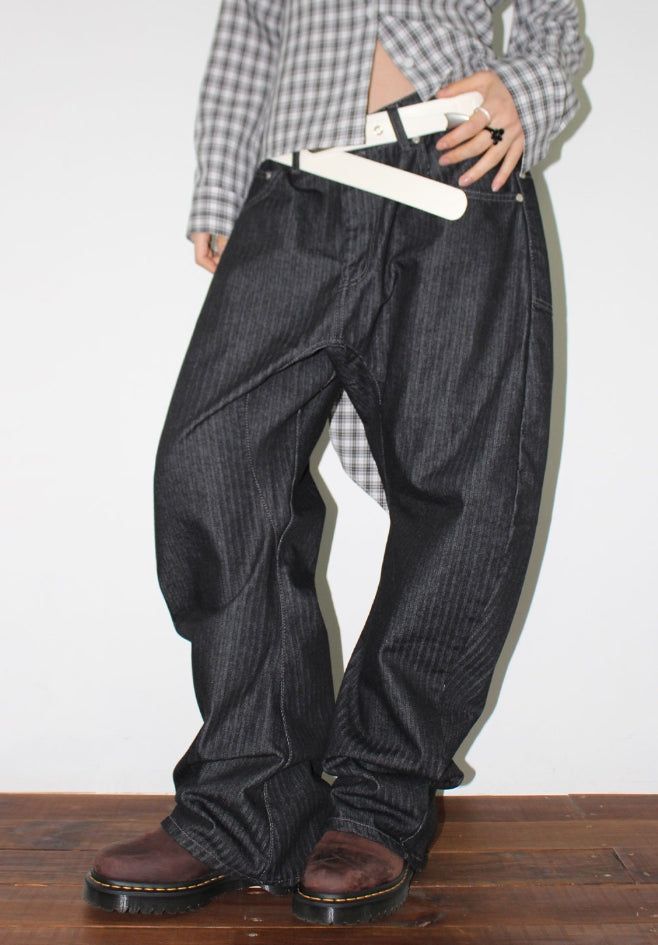 AAKE(アケ)の「(NON-FADE) ARCH STRIPE DENIM(Pants)」