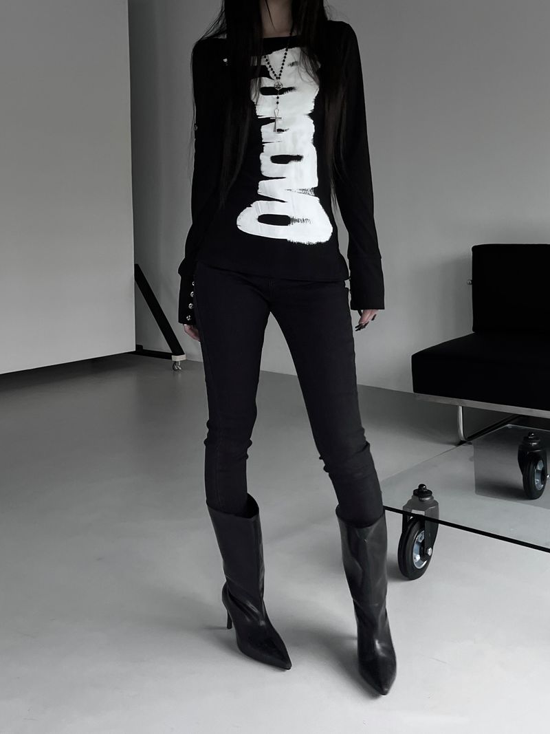 black vintage slub skinny denim