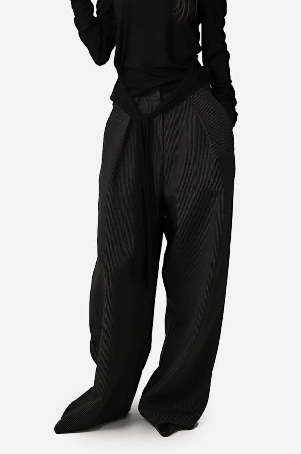 Bay One-Tuck Straight Slacks