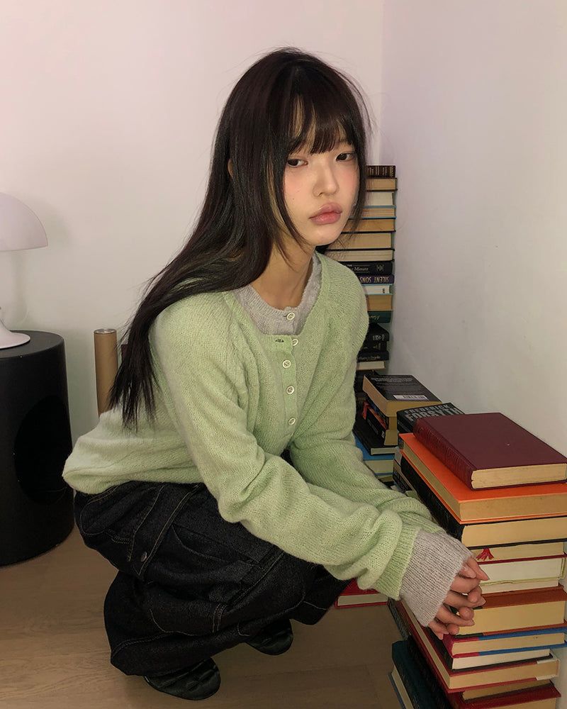 Teran Raglan Button Round Knit
