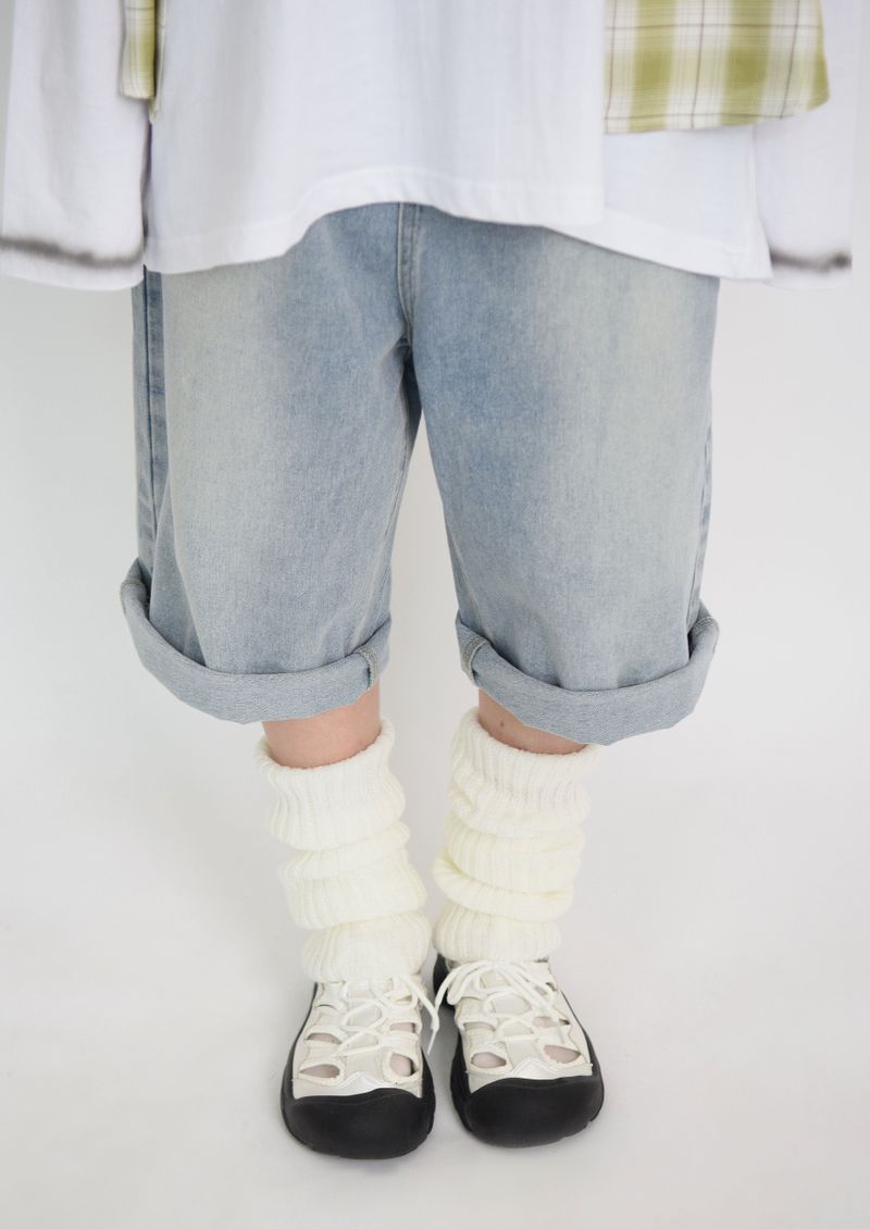 Snug Bermuda pants