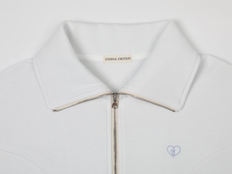 ROUND TWO WAY COLLAR ZIP (WHITE)