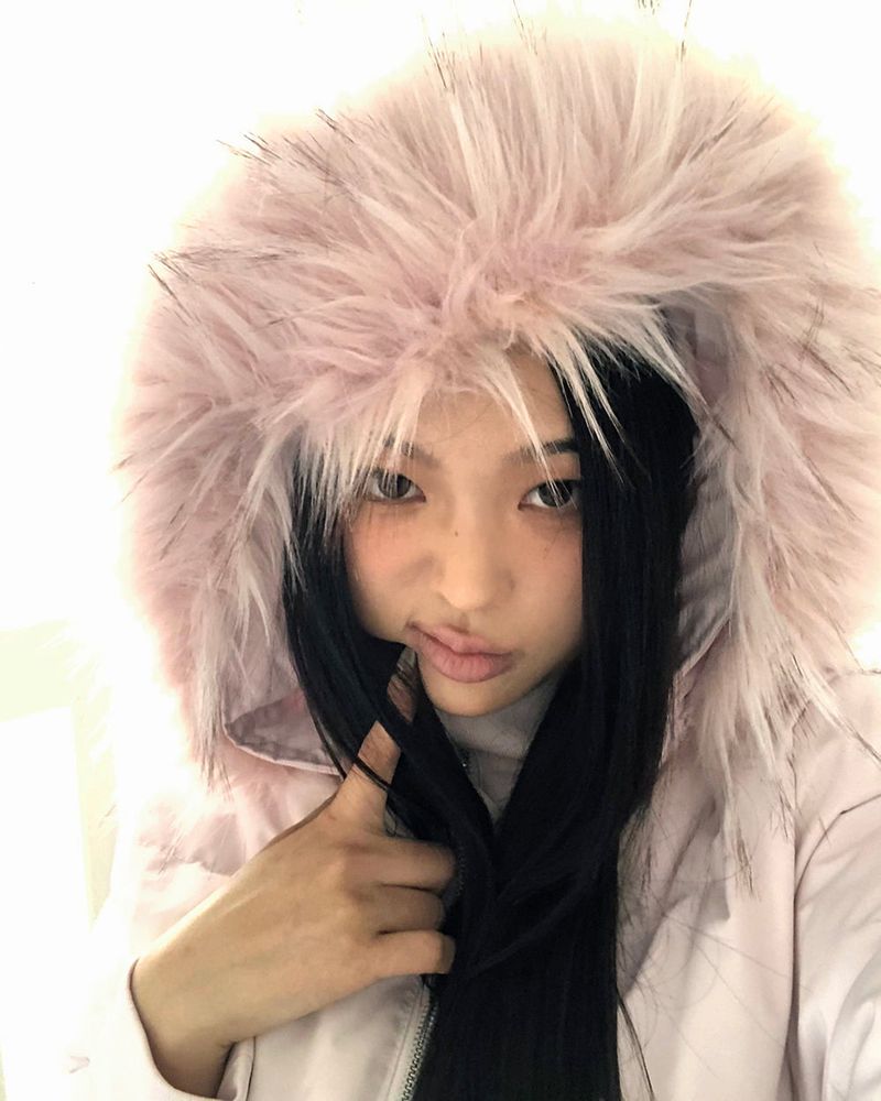 Eru Ribbed-hem Fur Hooded Short Padding Jacket