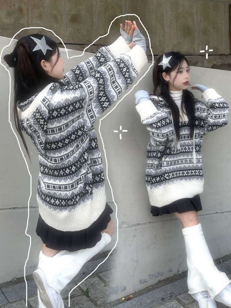 heenytsuki（ヒニツキ）の「Igloo hooded long knitwear（Tops）」