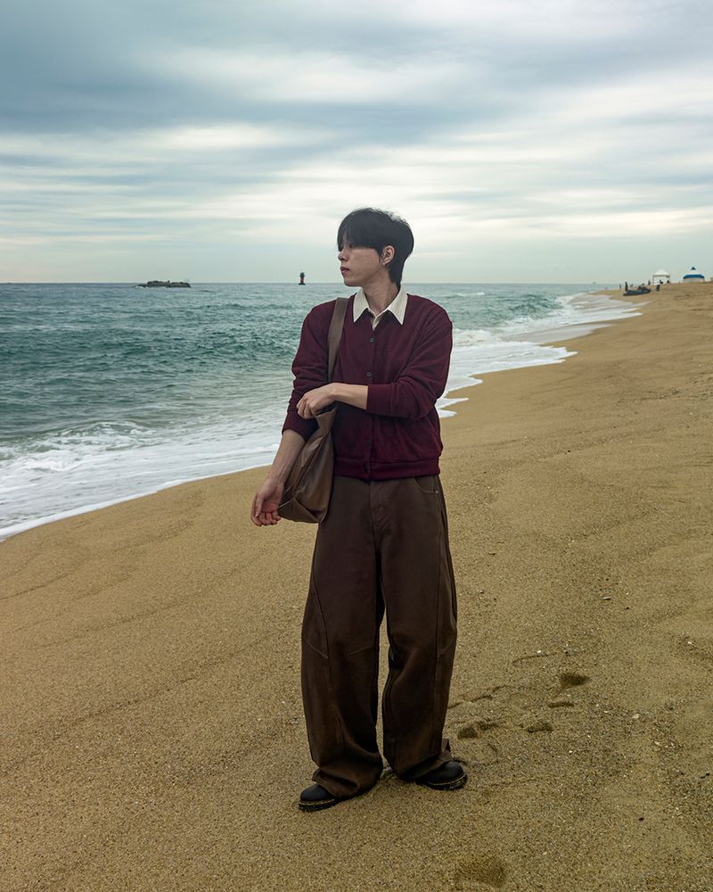 Orbit cut wide cotton pants