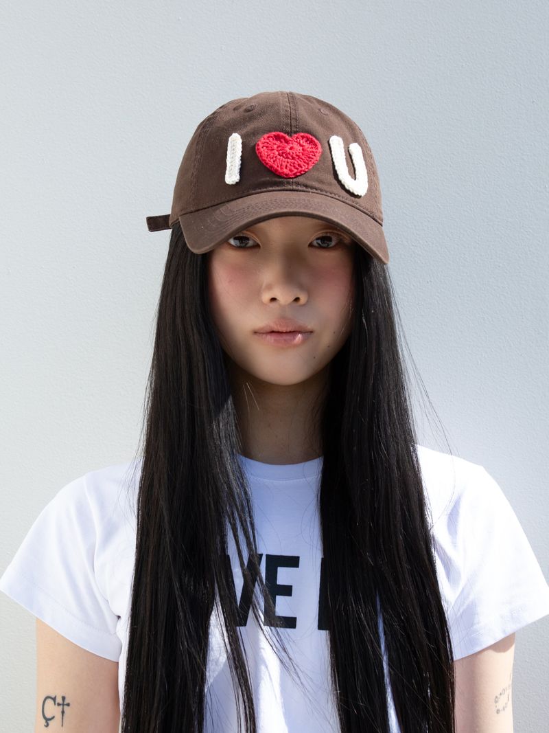 SSESEB（セセブ）の「I ♡ U クロシェ キャップ / ブラウン（帽子）」
