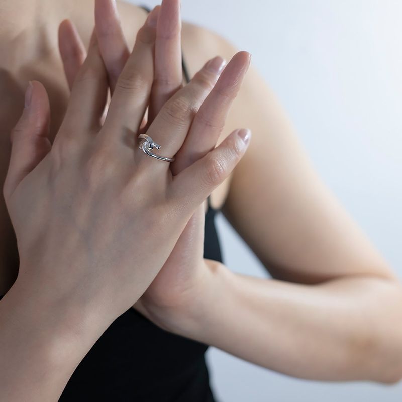 goofy knot ring