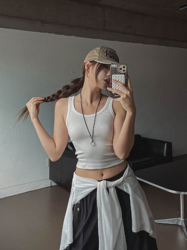 [U-BASIC] Fit Body U-neck Ribbed Sleeveless