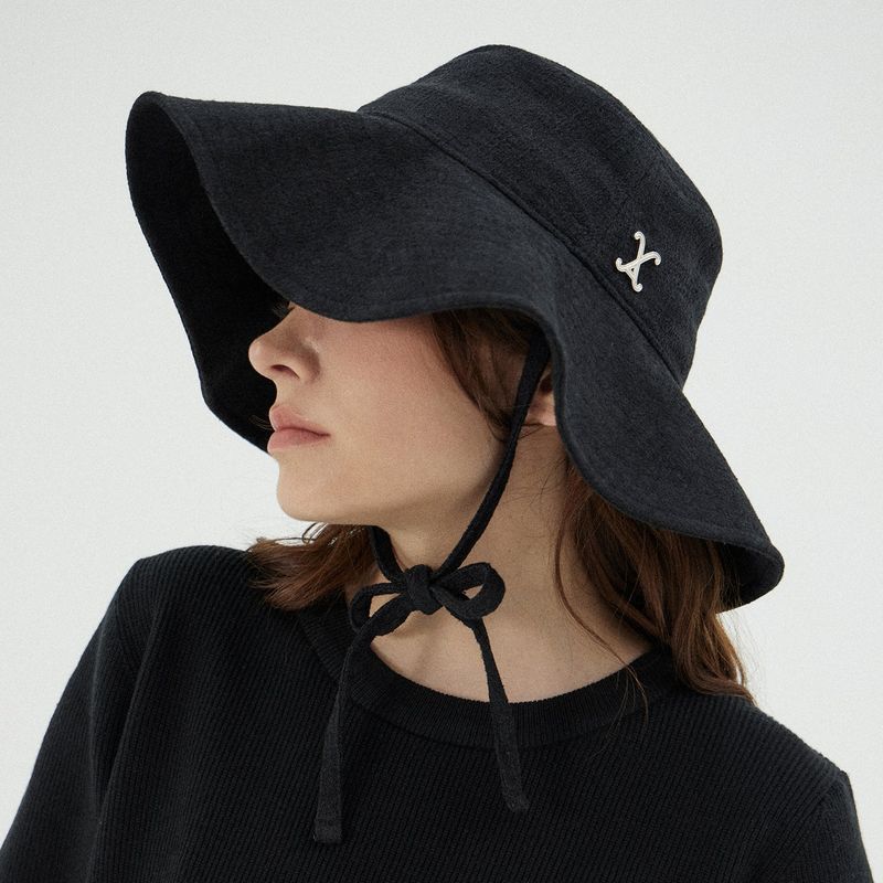 VA Curved Stud Big Visor Bucket Hat / Black