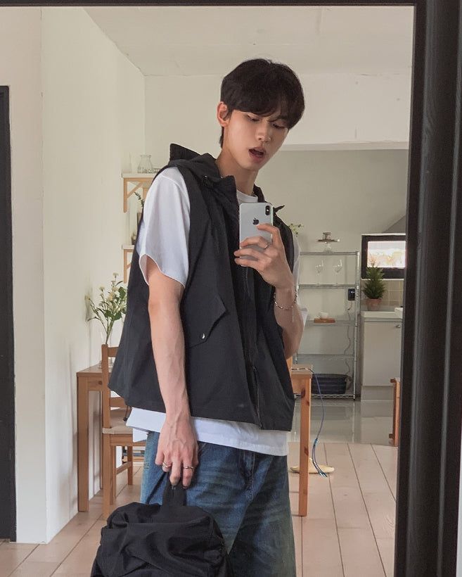 Lowell String Hooded Vest