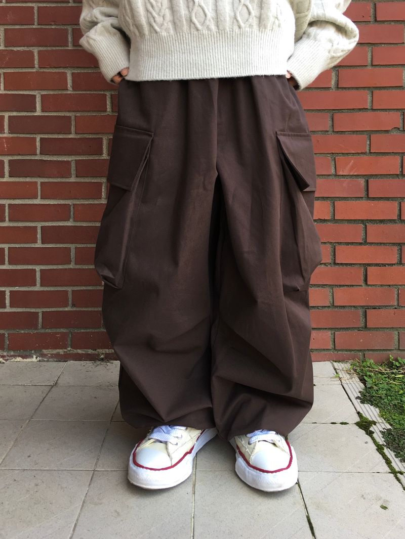 DISCERNMENT（ディサーンメント）の「Leak Cotton Big Cargo Pants 3C（Pants）」