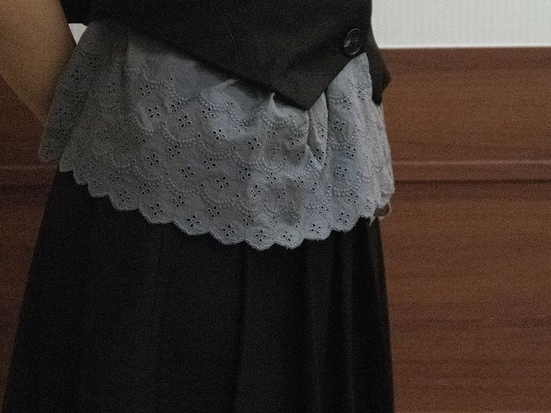 Cherish Bow Vest (black)