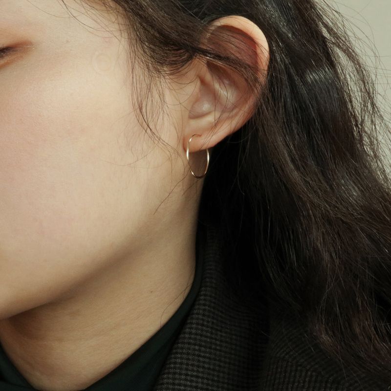 Less is more（レスイズモア）の「14K GOLD 18MM PIPE RING EARRING（Accessories）」