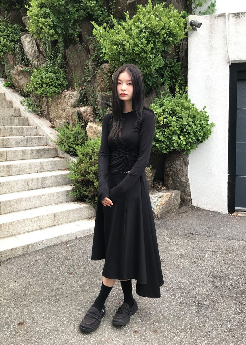 STRING HOLE SHIRRING TEE