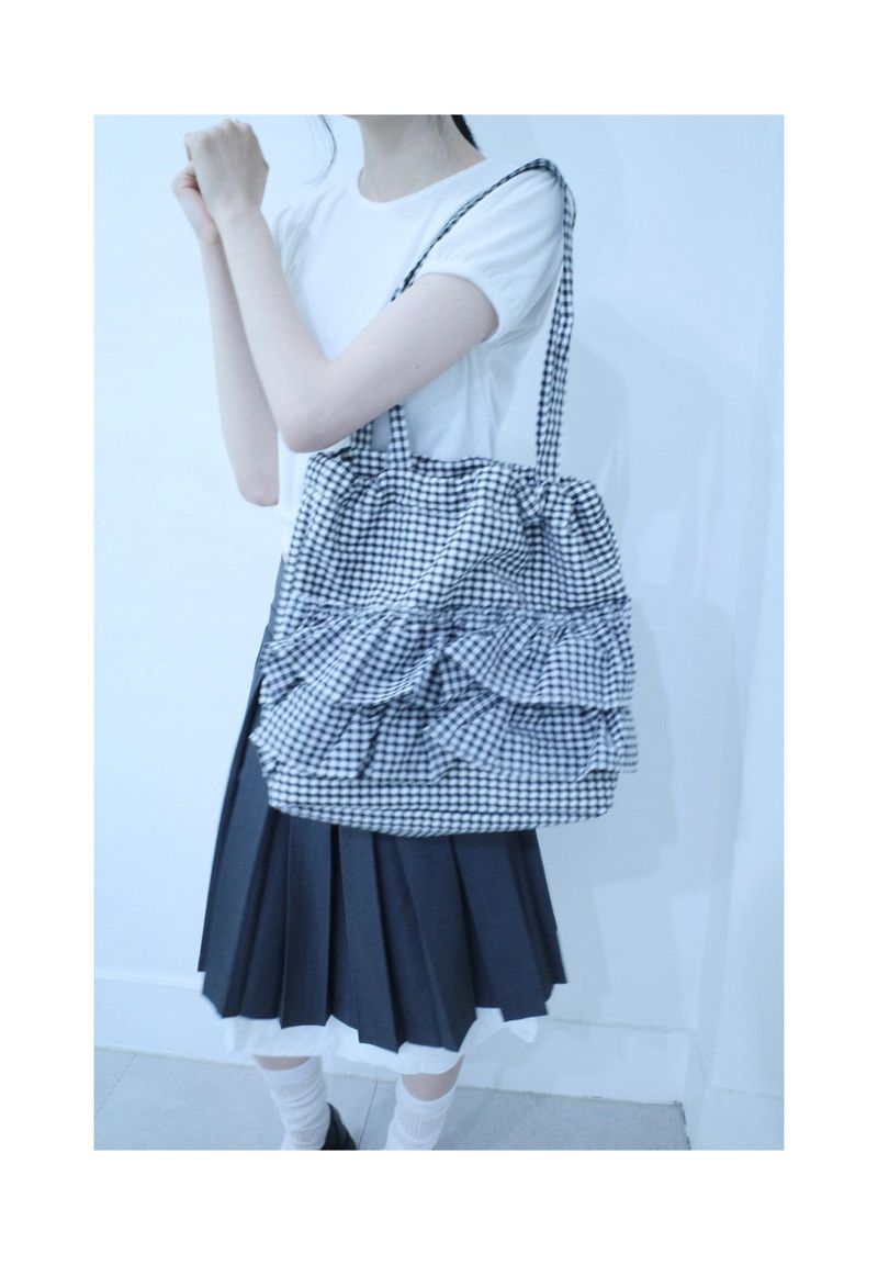 frill check bag
