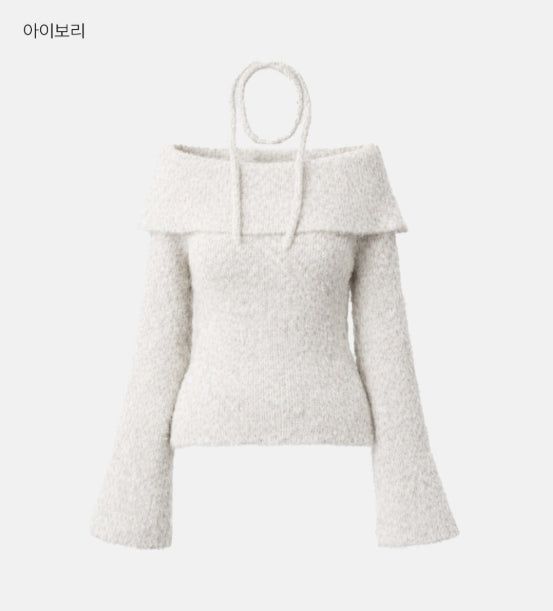 Soft scarf off-shoulder