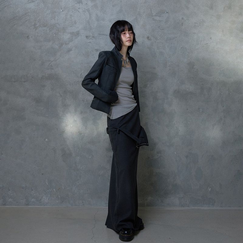 RIBBED SLEEVE LEATHER JACKET