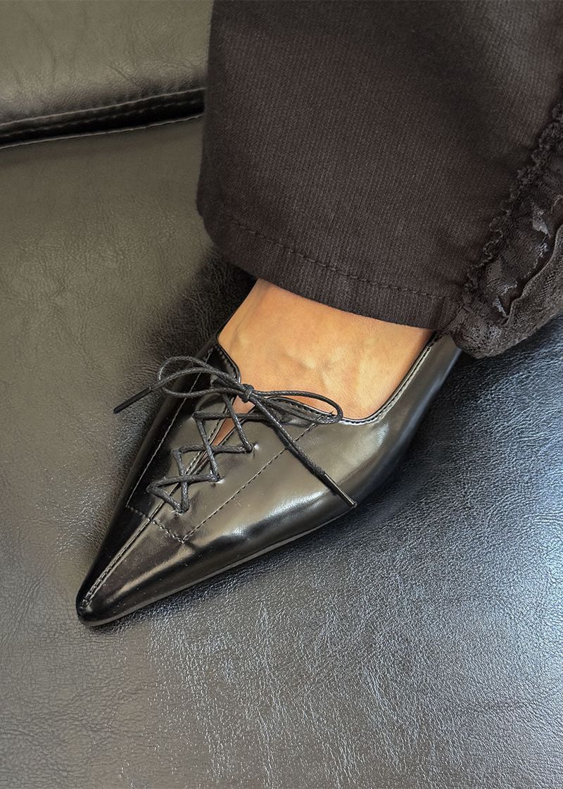 LACE-UP KITTEN HEELS