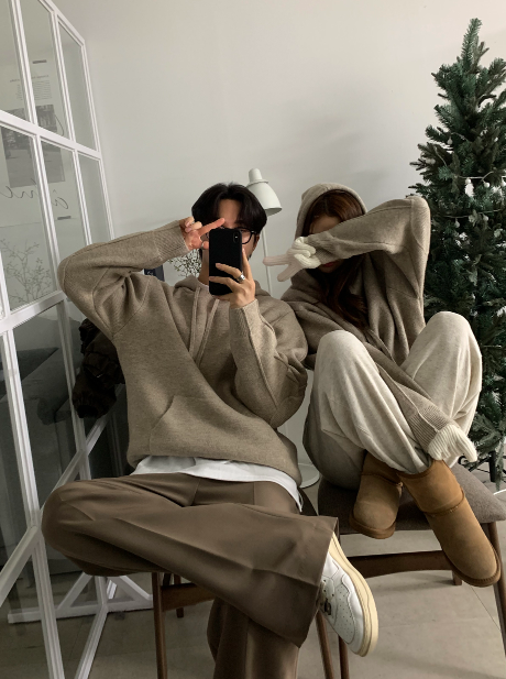 Logane Cash-like Bangada Hooded Knit