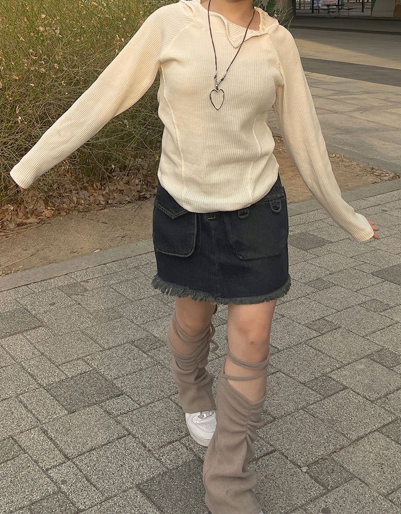 Waffle cut diagonal knit hood