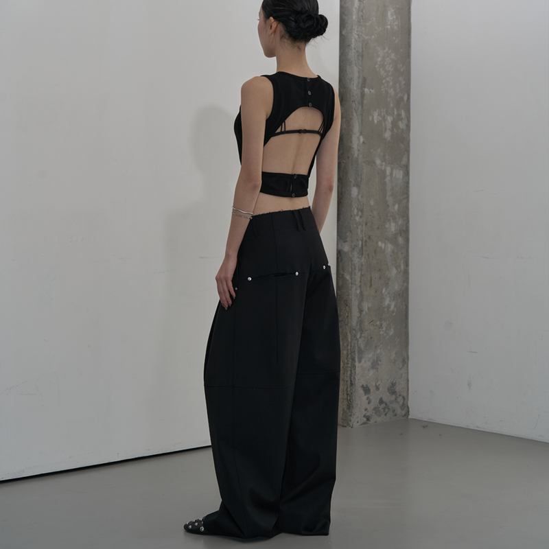 WAIST DETAIL TWO-TUCK WIDE SLACKS (BLACK)