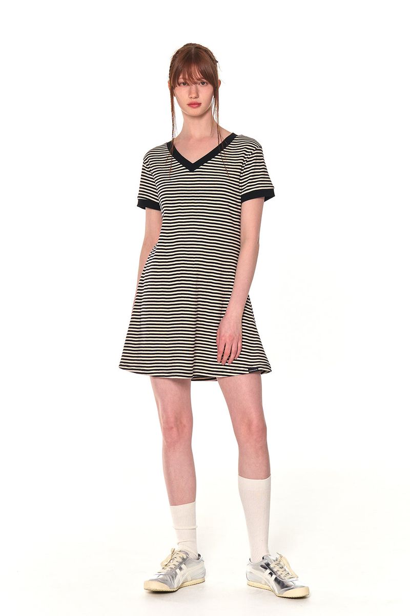 V NECK STRIPE OPS (WHITE)