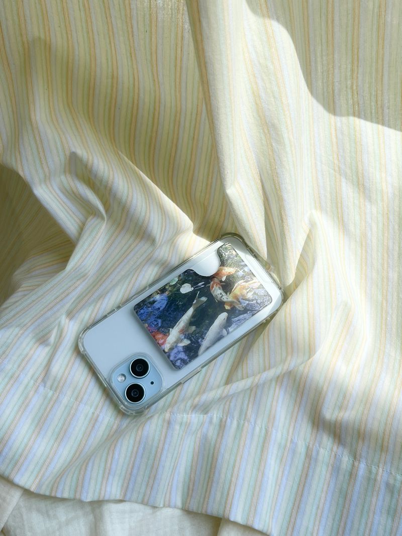 [purple sunlight magsafe cardslot]