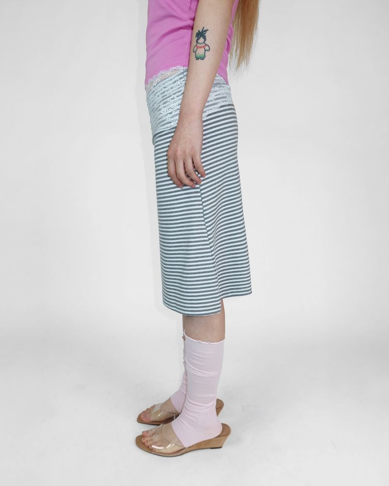 VEIL LACE SAGGING SKIRT