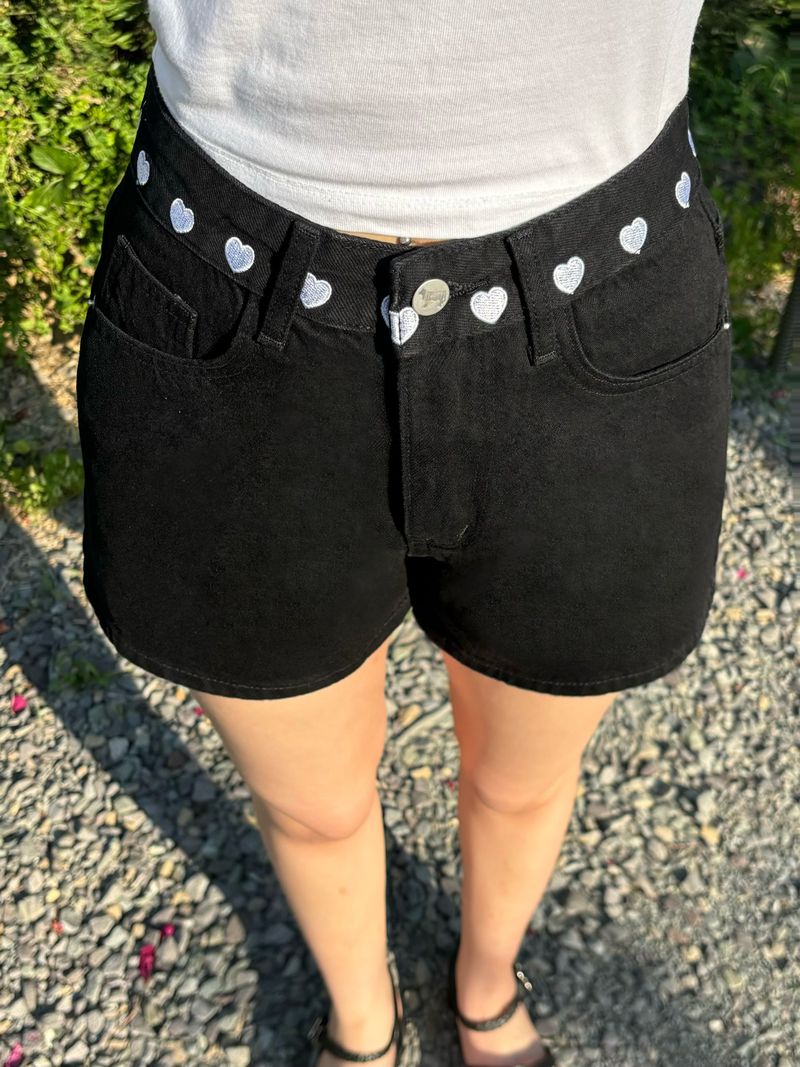 HEART EMBROIDERED BLACK DENIM SHORTS code 18206