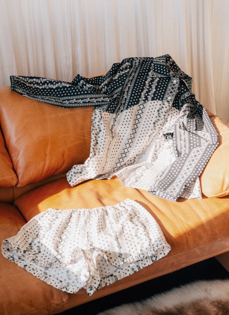 Two-tone Pajama set (paisley)