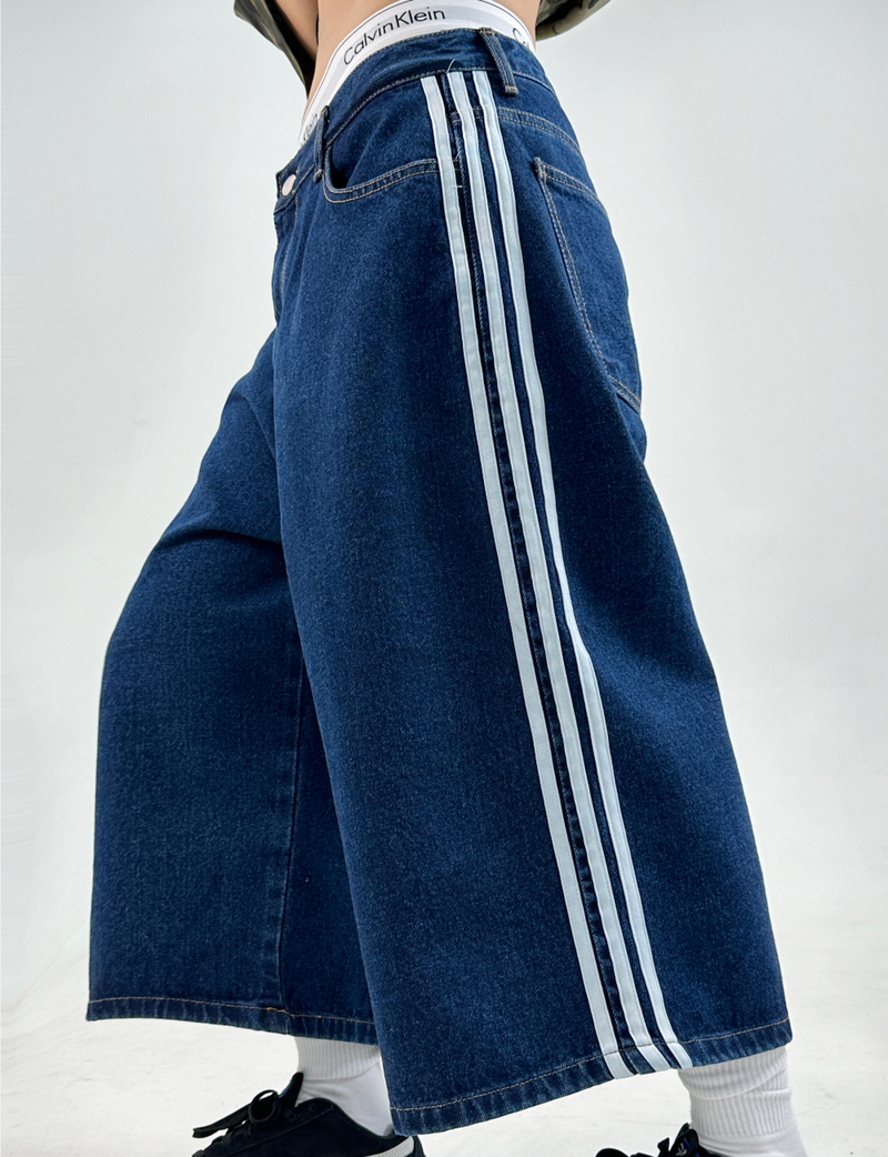 THREE-STRIPE POINT DENIM BERMUDA💙🖤 - 2 COLORS